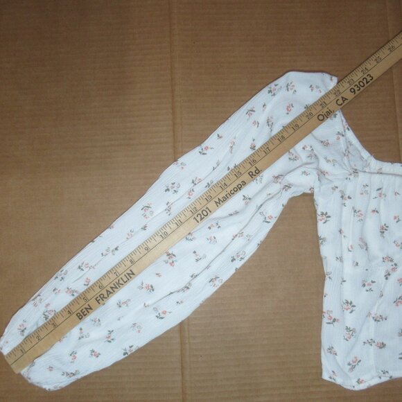 Billabong Floral Crop Top | Size Medium - Picture 6 of 11